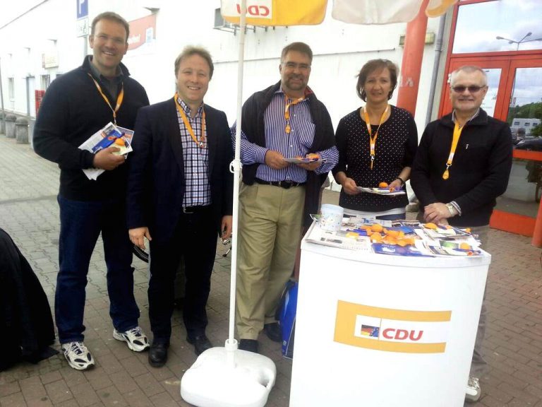 Die Wahlkämpfer Sven Deter, Sebastian Steineke, Michael Gayck, Annette Thiebach und Heinz Stawitzki